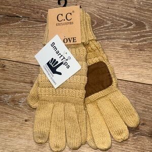 New C.C. Exclusives Knit Gloves One Size